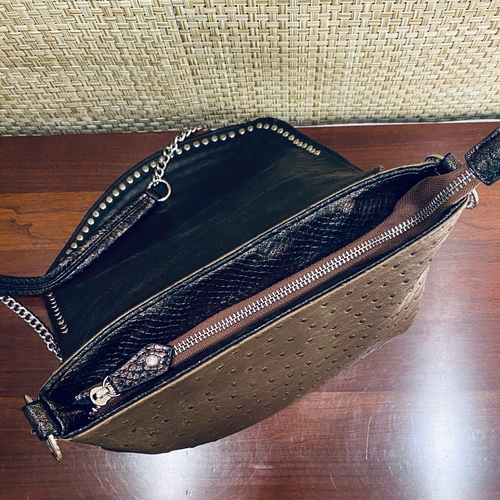 🌟HP🌟EUC Blue Elegance Studded Chrystal Taupe Faux Ostrich Shoulder Bag - Picture 4 of 16